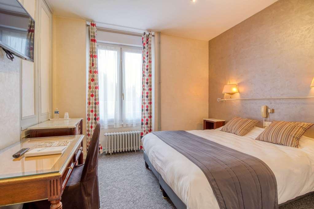 Brit Hotel Le Cygne Saint-Hilaire-du-Harcouet Phòng bức ảnh