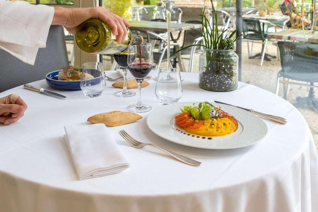 Brit Hotel Le Cygne Saint-Hilaire-du-Harcouet Nhà hàng bức ảnh