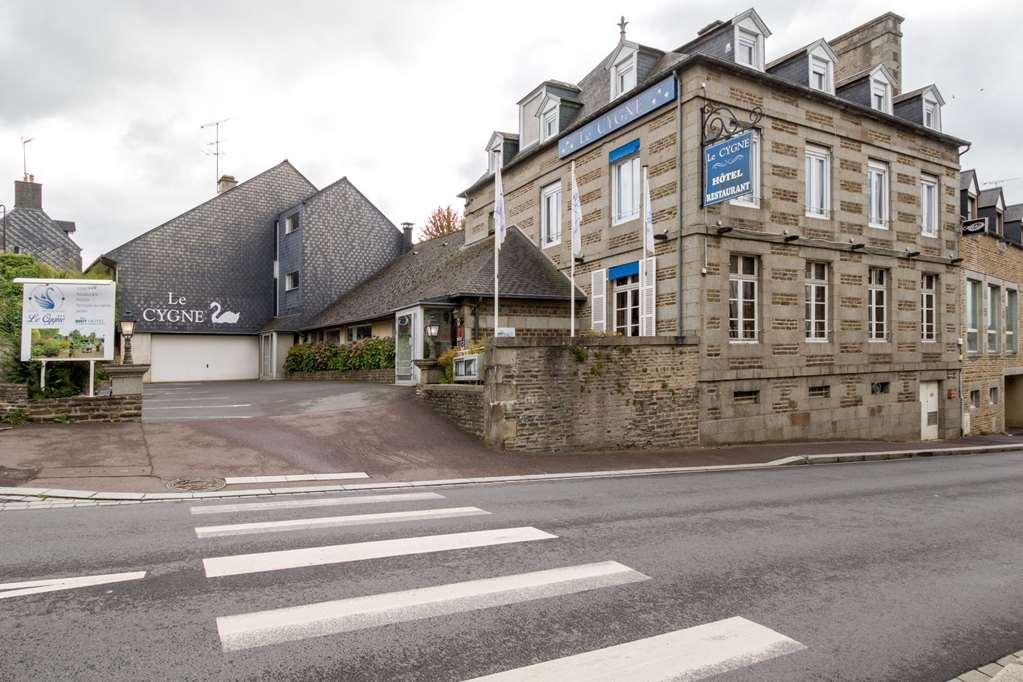 Brit Hotel Le Cygne Saint-Hilaire-du-Harcouet Ngoại thất bức ảnh