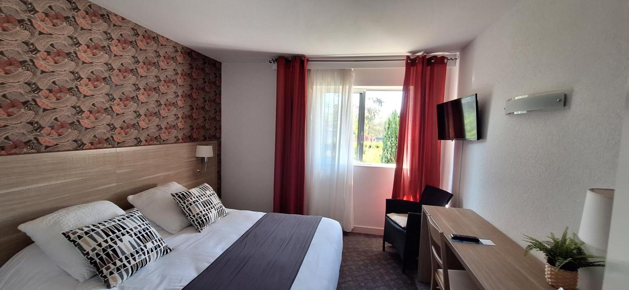 Brit Hotel Le Cygne Saint-Hilaire-du-Harcouet Ngoại thất bức ảnh