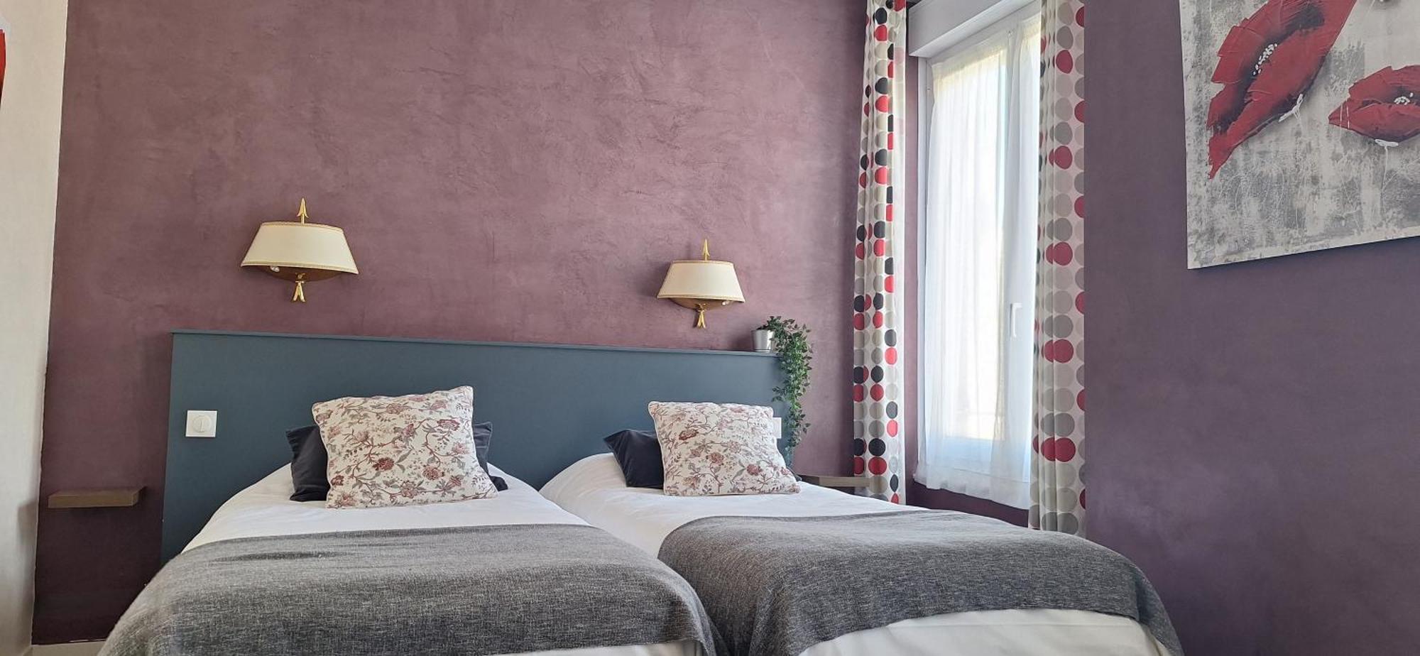 Brit Hotel Le Cygne Saint-Hilaire-du-Harcouet Ngoại thất bức ảnh