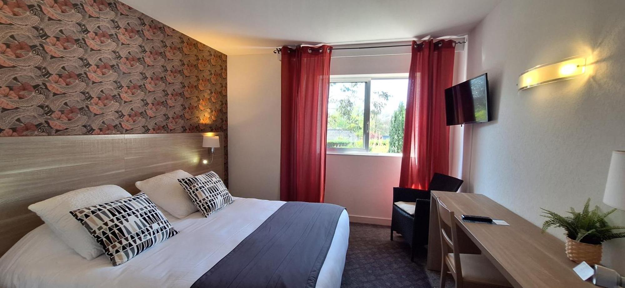 Brit Hotel Le Cygne Saint-Hilaire-du-Harcouet Ngoại thất bức ảnh