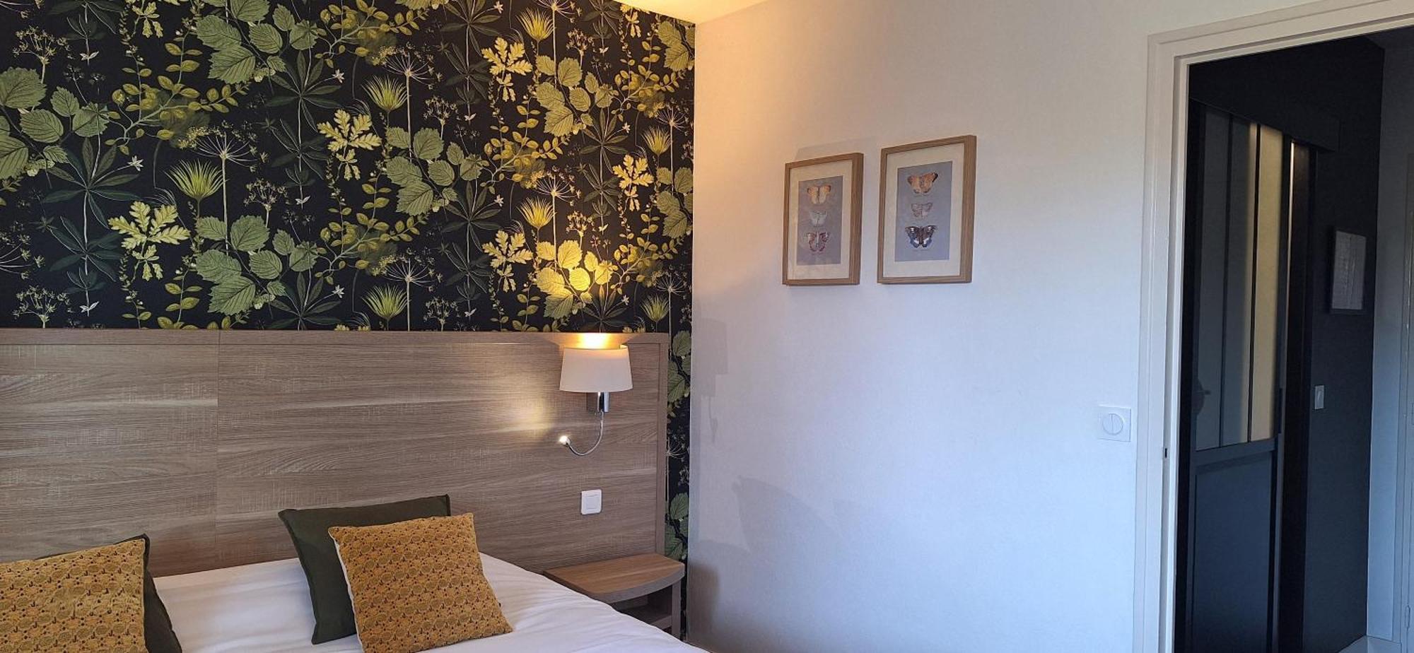 Brit Hotel Le Cygne Saint-Hilaire-du-Harcouet Ngoại thất bức ảnh