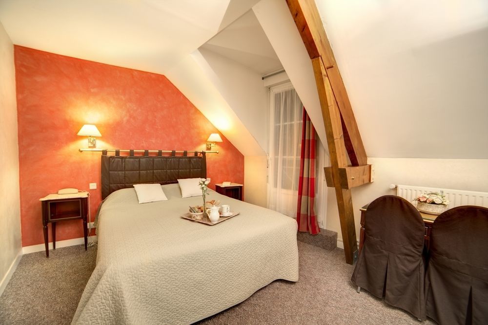 Brit Hotel Le Cygne Saint-Hilaire-du-Harcouet Ngoại thất bức ảnh